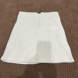 Princess Polly Cream Mini Skirt. Size 6.